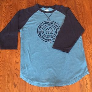 Men's North Face Shirt